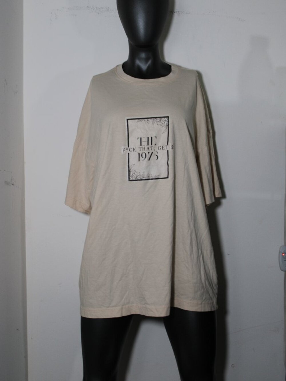 H&M Divided The 1975 "Poison Me Daddy" Oversized Graphic Band Tee